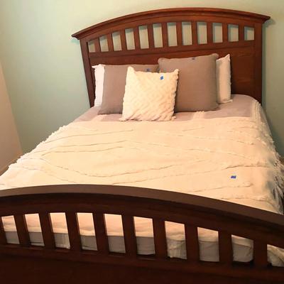 Queen Size Wood Bed frame- Headboard, Footboard And Rails