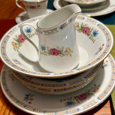 Sale Photo Thumbnail #127