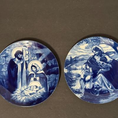 2 Avon Plates Cobalt Blue