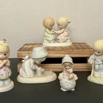 Mixed Lot Of Precious Moments Figurines - Friendship Grows When You Plant A Seed