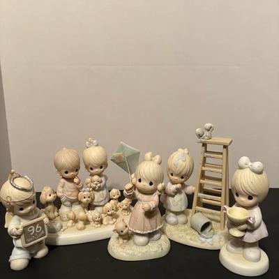 Lot Of 5 Precious Moments Figurines