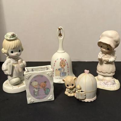5 Piece Precious Moments Figurines