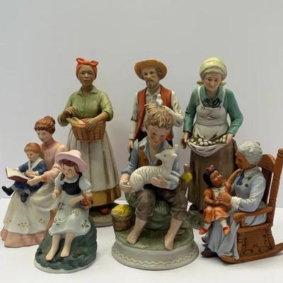 Lot Of 7 Figurines
