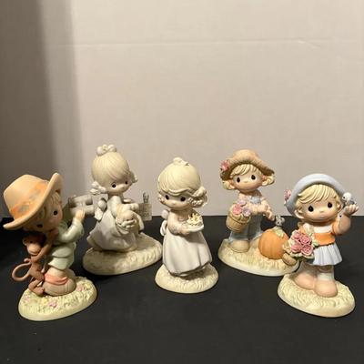 5 Piece Lot Precious Moments Figurines