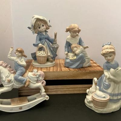 4 Pc Mixed Lot Of Porcelain Figurines
