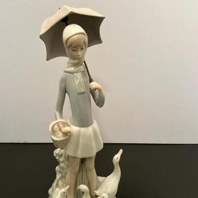 Lladro Figurine,  “Girl With Umbrella And Geese”