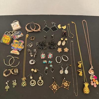 Mixed Lot Necklaces Earrings Keychains