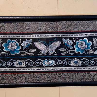 Chinese floral motif embroidery
