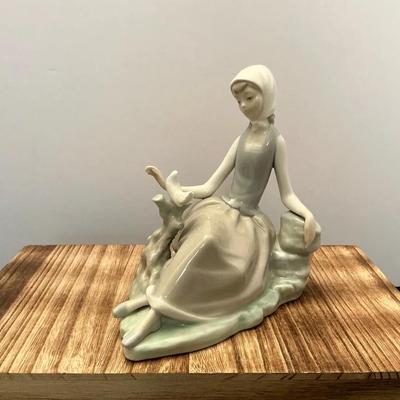 Lladro Figurine, “Sheepherdress With Dove”.