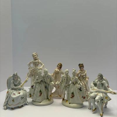 7 Piece Lot Of Figurines
