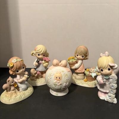 5 Piece Lot Precious Moments Figurines