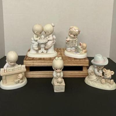  Mixed Lot Of Precious Moments Porcelain Figurines - Always Room For One More