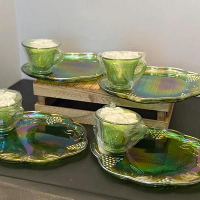 Indiana Glass Iridescent Lime Eight Piece Harvest Snack Set