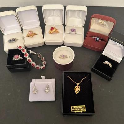 Pretty Lot Rings Necklace Bracelet