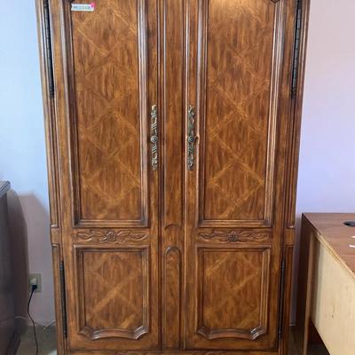 Drexel, Brittany Collection Heritage French Provincial Armoire - Louis XV-Style 