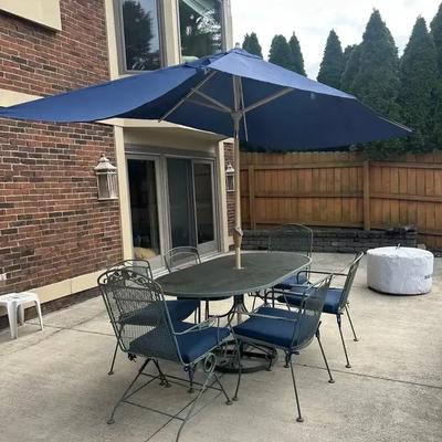 Metal Patio Table With Umbrella 
