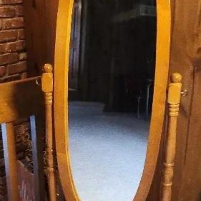Oval Dressing Mirror 