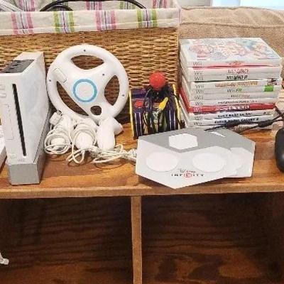 Nintendo Wii, Disney Infinity and Game Figures, Assorted Games, Controllers 