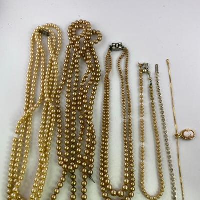 Sale Photo Thumbnail #809