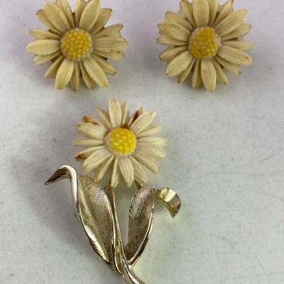 Sale Photo Thumbnail #712