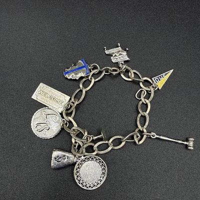 Sale Photo Thumbnail #256