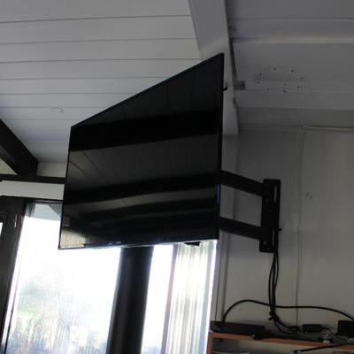 Sale Photo Thumbnail #297