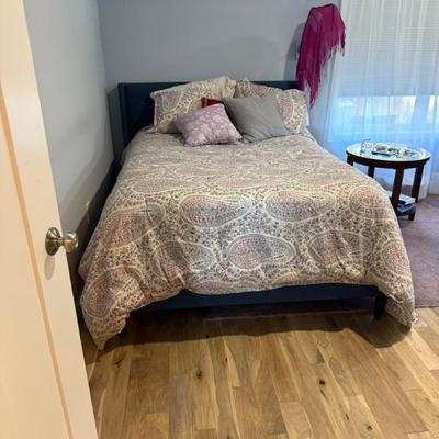 Sale Photo Thumbnail #78