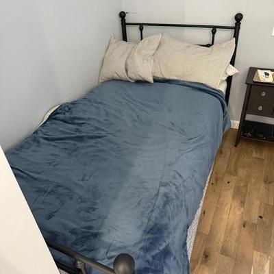 Sale Photo Thumbnail #137