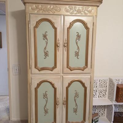 Sale Photo Thumbnail #101