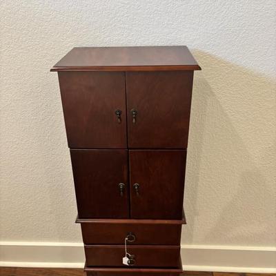 Sale Photo Thumbnail #19