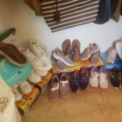 Sale Photo Thumbnail #163