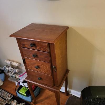 Sale Photo Thumbnail #219