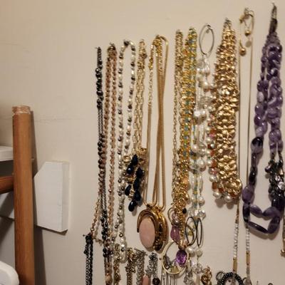 Sale Photo Thumbnail #16