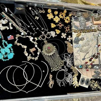 Sale Photo Thumbnail #41