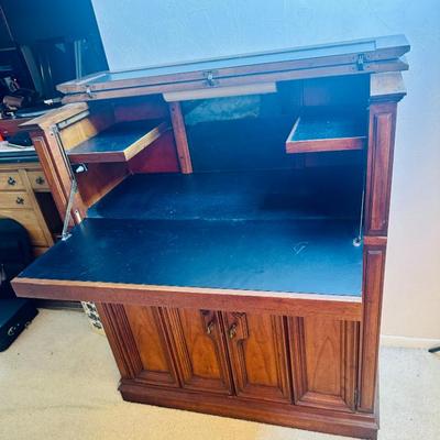 Sale Photo Thumbnail #180