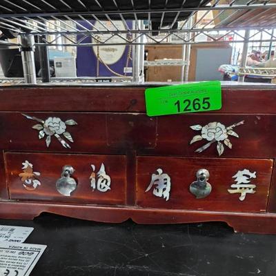 Sale Photo Thumbnail #319