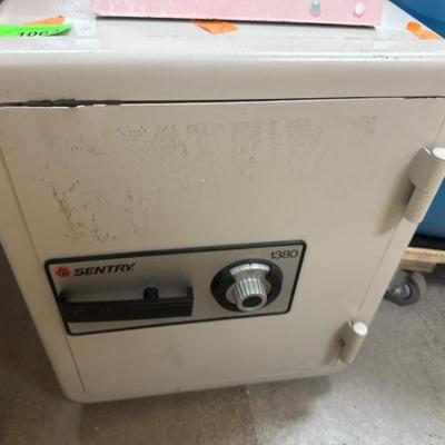 Sale Photo Thumbnail #115