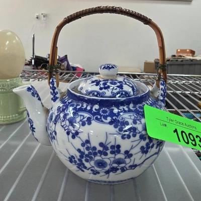 Sale Photo Thumbnail #145