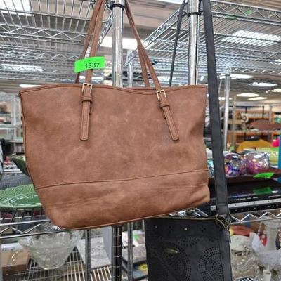 Sale Photo Thumbnail #391