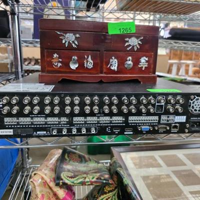 Sale Photo Thumbnail #320