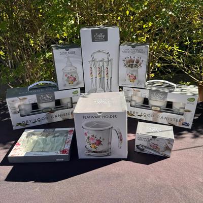 Silby Quality Styleware Floral Kitchen Set