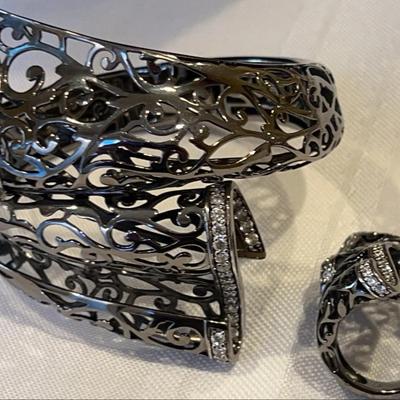 Belle Étoile Antoinette bracelet and ring set featuring intricate filigree and crystal accents