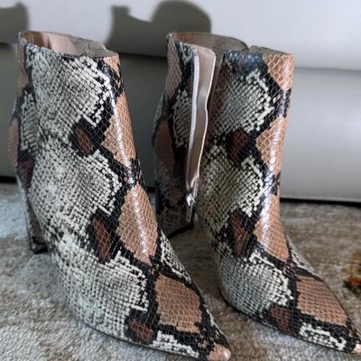  ⸻  Saks Fifth Avenue Snake-Print Pointed-Toe Ankle Boots – Size 10