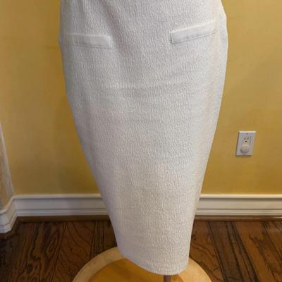 Zara White Textured Pencil Skirt – Size Large