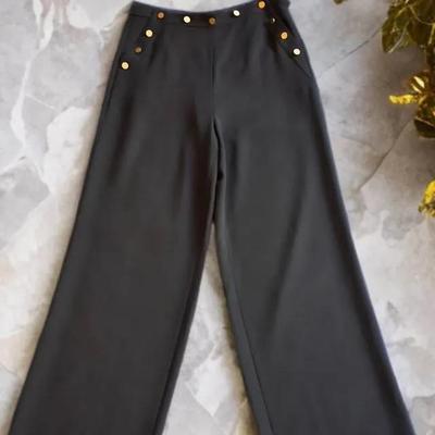 St. John Black Button-Trim Sailor Pants – Size 10