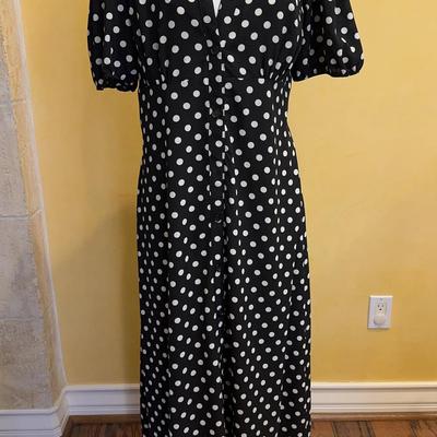 ASOS DESIGN Black & White Polka Dot Button-Front Midi Dress – Size 10 (US)