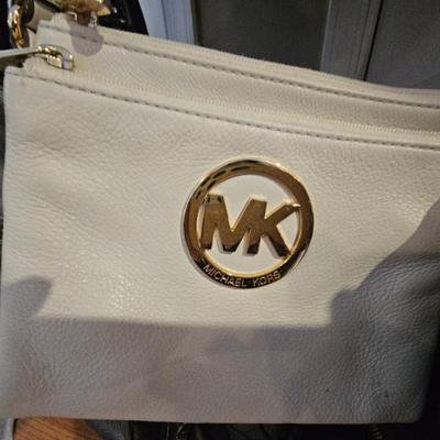 Sale Photo Thumbnail #327