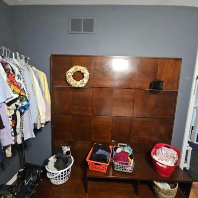 Sale Photo Thumbnail #297