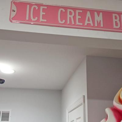 Sale Photo Thumbnail #411