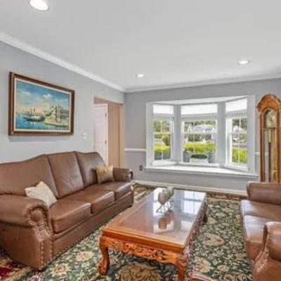 Sale Photo Thumbnail #8